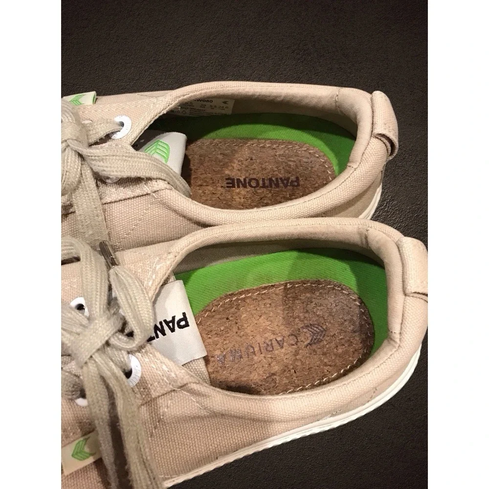 Cariuma OCA Pantone Beige Tan Womens Size 8 Canvas Skater Sneakers Shoes‎ Low